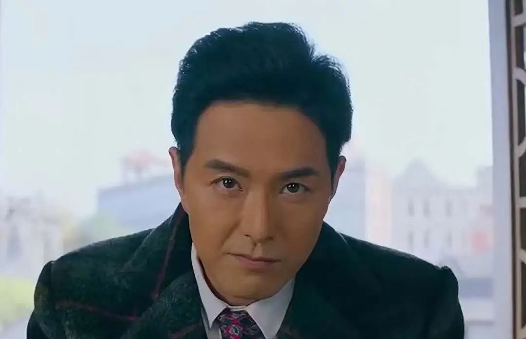 好惨！TVB两大一线男星新剧沦为配角，给新生代演员做配（组图） - 5