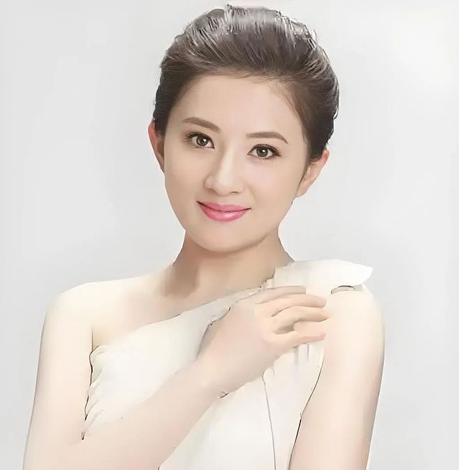 44岁个子矮事业受挫、单身未婚未孕，“小婉君”却活出了别样精彩（组图） - 5