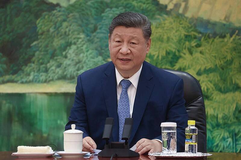 中共启动北戴河暑休，习近平委托蔡奇看望专家（组图） - 1