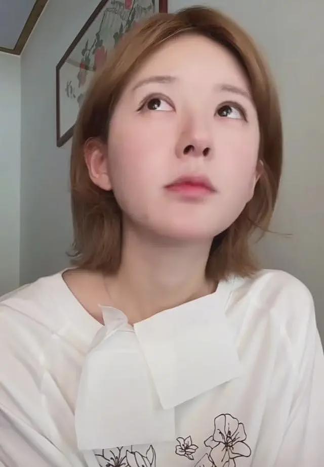 赵露思直播说想尽快和公司解约,违约金4亿打底,公司不愿意放人(组图) - 9