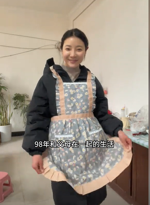 【情感】火遍全网的“卖菜西施”:父母智力残疾,她却把苦日子过成花,被人民日报点赞(组图) - 39