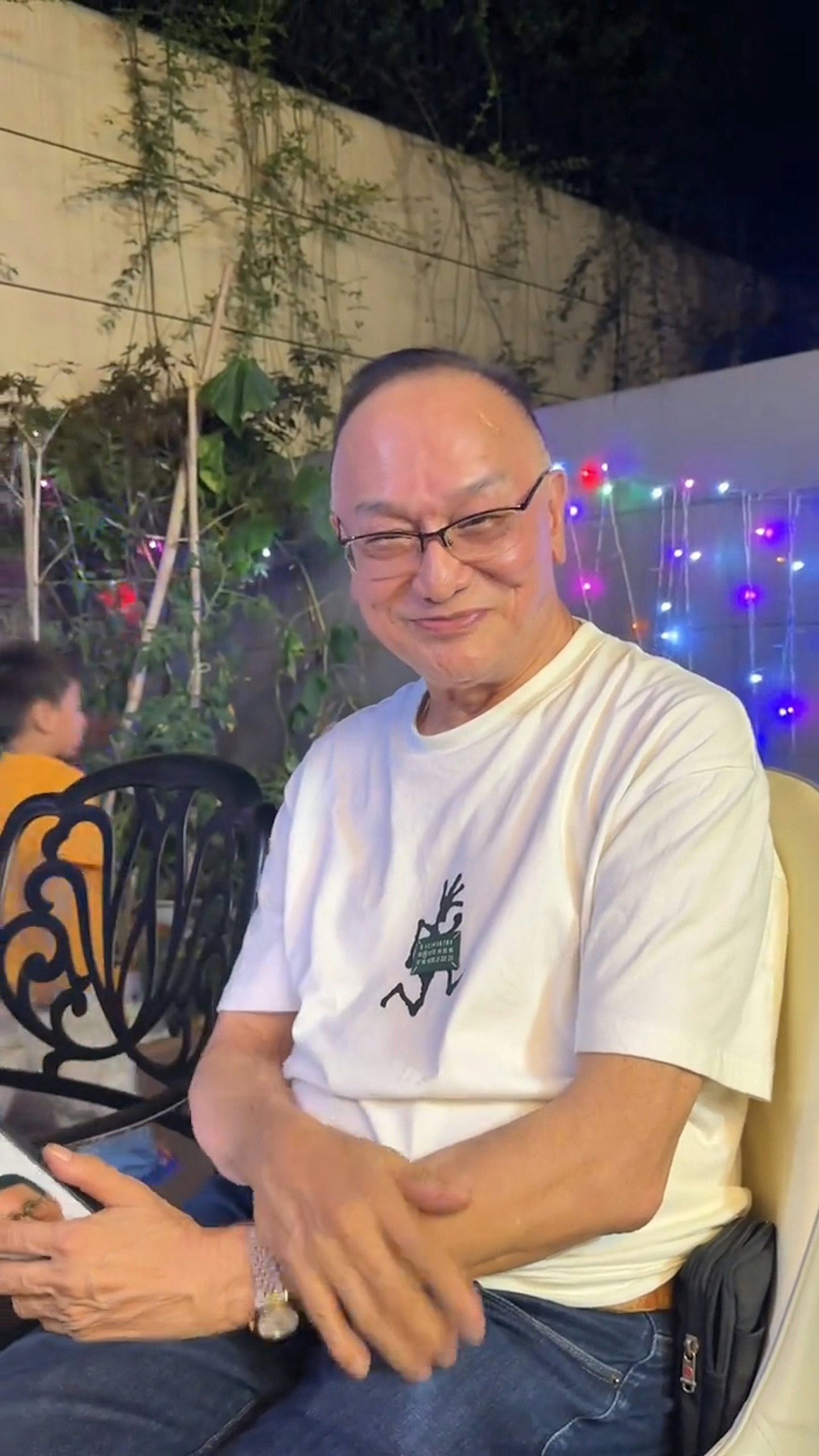 香港知名影星宣布退休！被誉为“三级片天王”，此前半身麻痹险丧命：不想这么快离开世界（组图） - 5