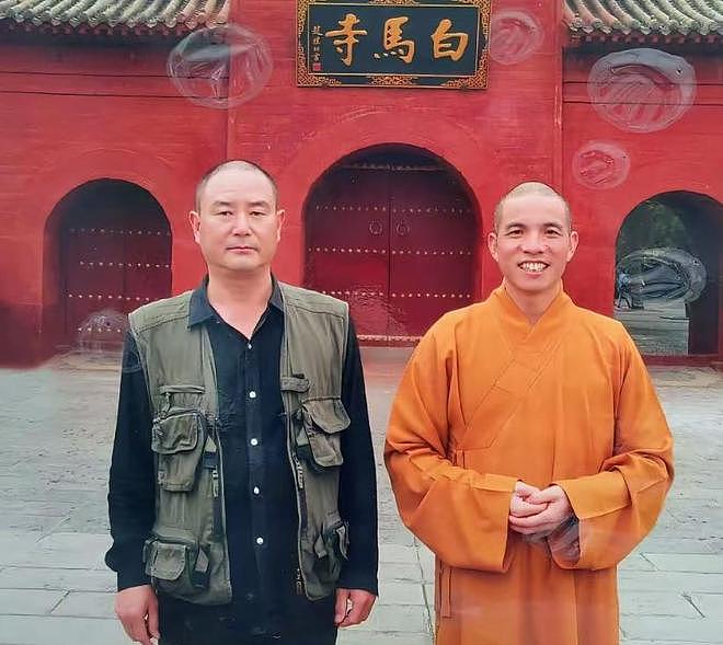 印乐法师担任少林寺住持后首露面，在方丈室外被偶遇，非常低调（组图） - 6
