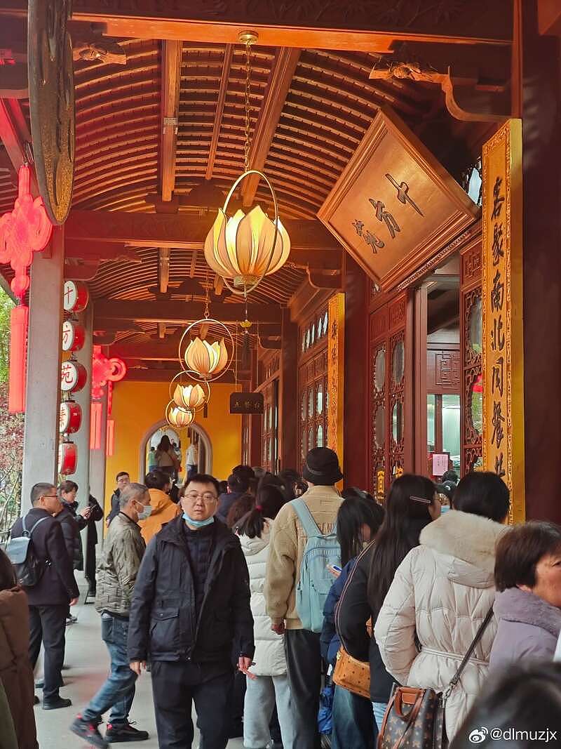 杭州灵隐寺辣椒酱贴警示!网民:出家人不打诳语(组图) - 3