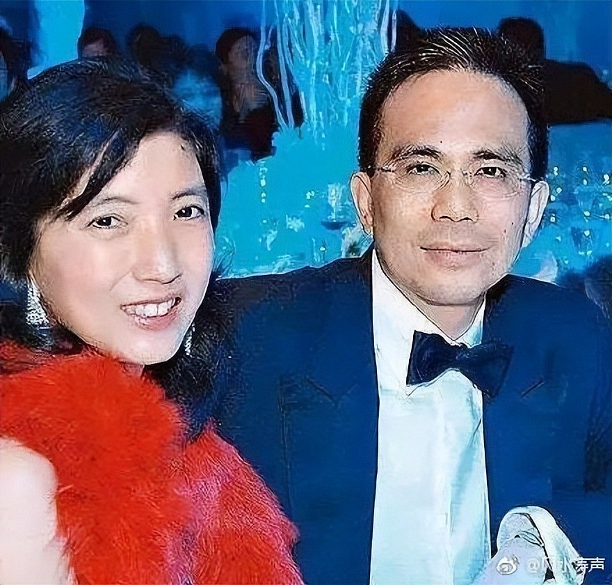 李嘉诚长孙正面照曝光,笑容露齿酷似王俪桥,16岁创业获猛人相助(组图) - 3