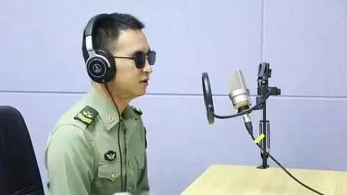 【情感】“排雷英雄”杜富国:为保护战友被炸成血人!新婚妻子说:今生我就是你的眼睛和手(组图) - 28
