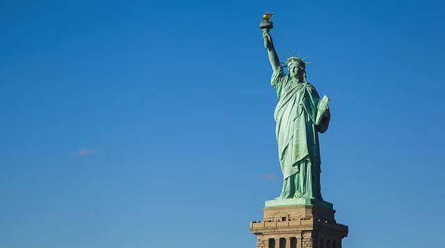 为何自由女神像成为美国文化战争的核心(组图) - 3