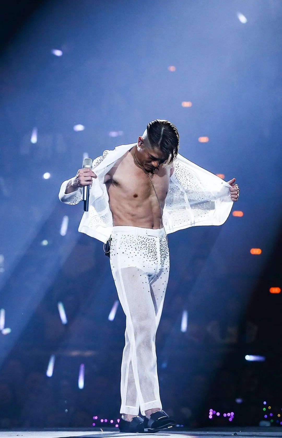 “不包二奶”的港圈男星,已经开始人传人了(组图) - 22