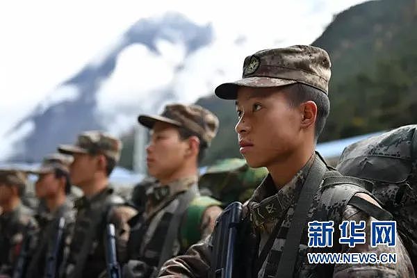 【情感】“排雷英雄”杜富国：为保护战友被炸成血人！新婚妻子说：今生我就是你的眼睛和手（组图） - 21