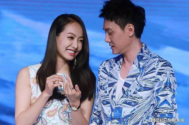 赵丽颖被爆新恋情两个月后，冯绍峰不再低调，给了她一记漂亮回击（组图） - 17