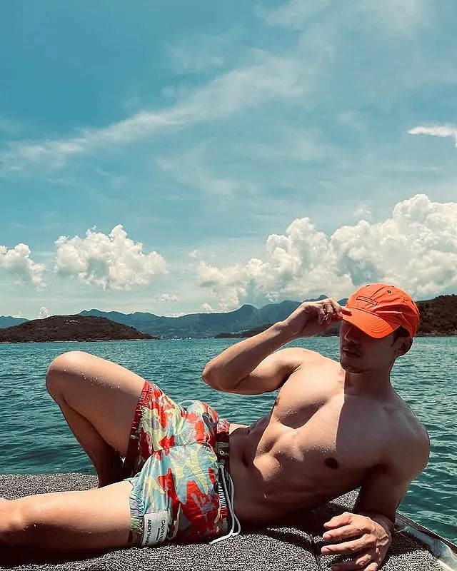 “不包二奶”的港圈男星,已经开始人传人了(组图) - 26