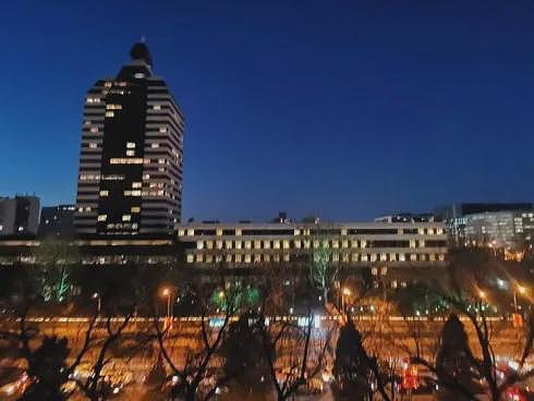 与陌生人睡一张床，大城市年轻人的极限居住（组图） - 10