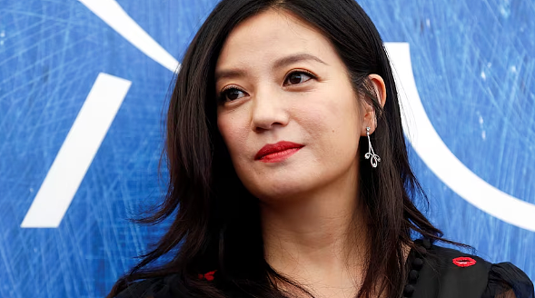 赵薇又出大事了!1590万股权遭冻结,70亿资产没了?背后还有更大秘密...(组图) - 3