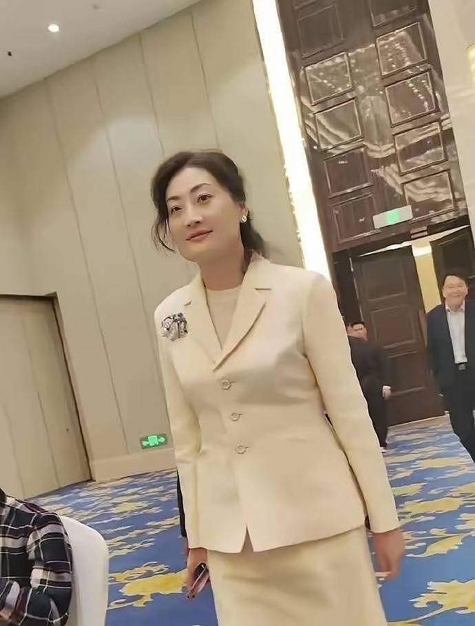 娃哈哈争产才打响:18亿信托绝非终点,杜建英后手恐让宗馥莉难堪(组图) - 11