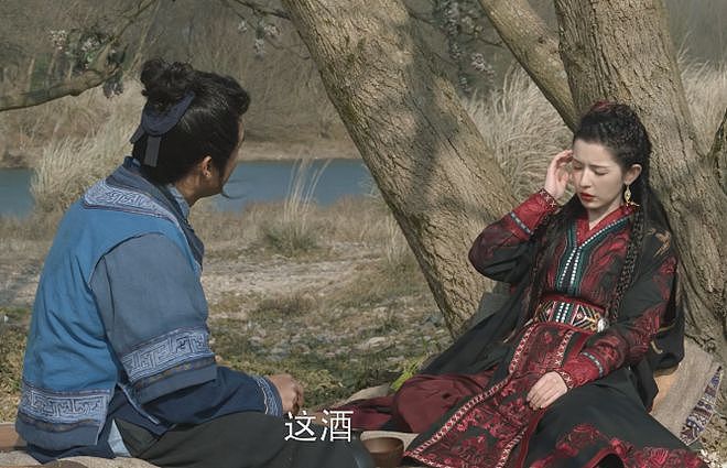 明明一脸褶子浑身赘肉,45岁硬演 “少年洪七公”,内娱没人了么(组图) - 11
