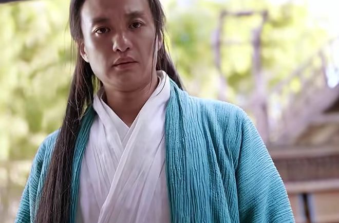 明明一脸褶子浑身赘肉,45岁硬演 “少年洪七公”,内娱没人了么(组图) - 2