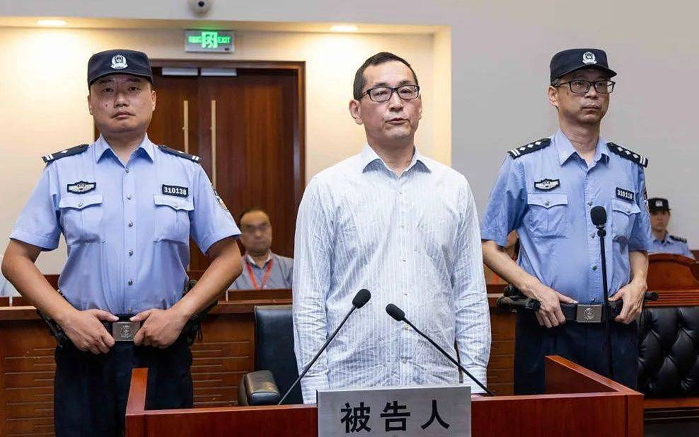 搞权色交易，上海市国资委原主任白廷辉受贿8891万（图） - 1