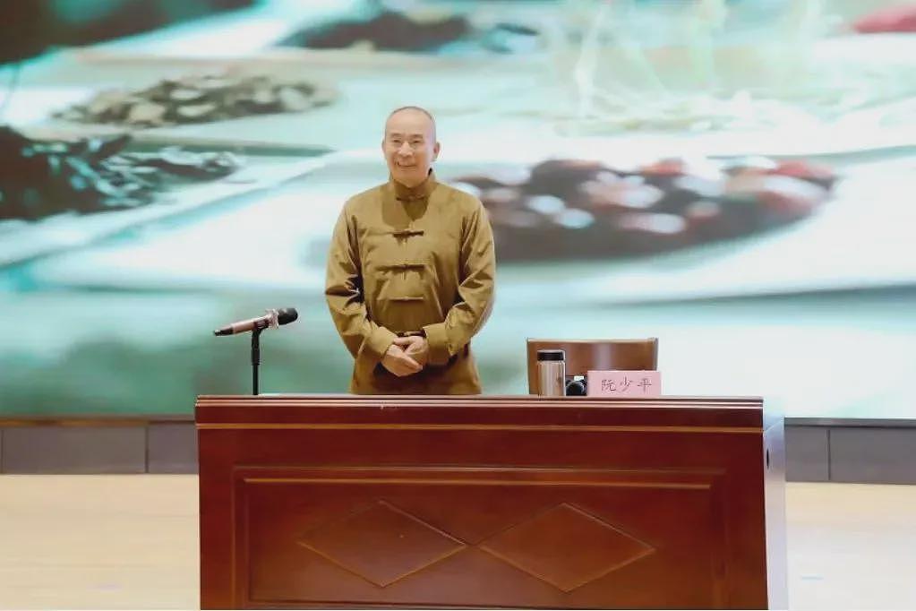 阮少平被曝光之后：谁在制造假院士？（组图） - 3