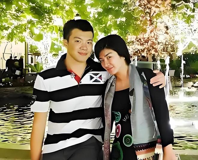 丢了面子输了里子，同样是离婚带娃，董璇和黄奕的女儿差距太明显（组图） - 13