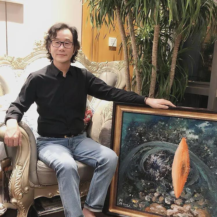 徐峥被曝骚扰人妻嫖娼，和美女亲密多次被拍，陶虹不在乎肉体出轨（组图） - 3