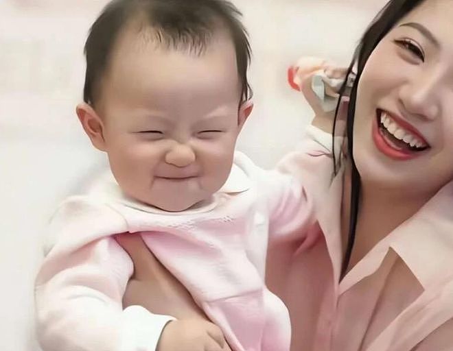 黄一鸣独养“国民老公”私生女，2岁闪闪成王健林心头肉？（组图） - 2
