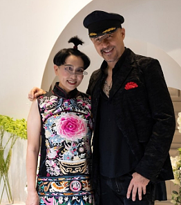香港巨星二度自杀！戏中睡遍三级片女星，戏外三面就敢私定终生（组图） - 22