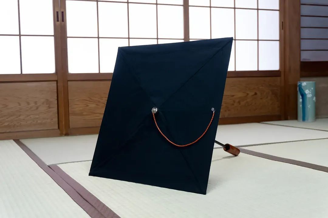 专为男性设计？日本ZenShade遮阳伞本想帮助摆脱“撑伞羞耻“，奇特造型却遭群嘲！网友：更社死了（组图） - 16