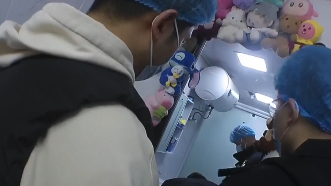 “我连猫都不如”!他竟为此痛杀女友,警方在卫生间发现一滴血,更诡异的是...(组图) - 8