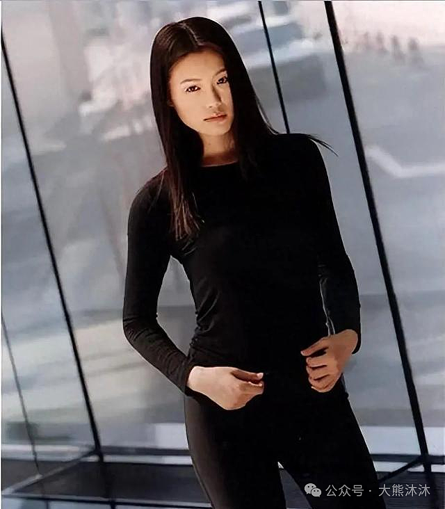 44岁女星回应“胖若两人”：焦虑症吃药导致（组图） - 5