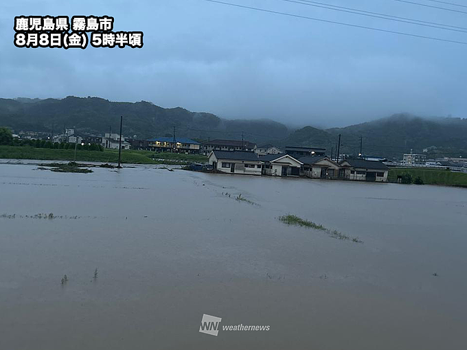 日本鹿儿岛县录得破纪录大雨！有民居遭山泥摧毁，至少1人失踪（组图） - 3