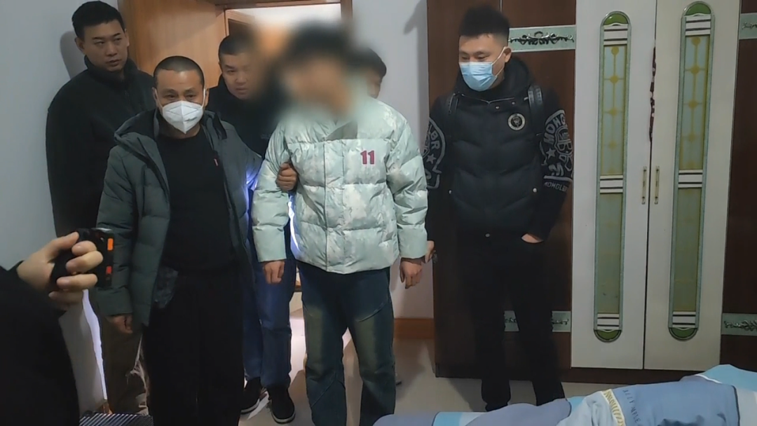 “我连猫都不如”!他竟为此痛杀女友,警方在卫生间发现一滴血,更诡异的是...(组图) - 15