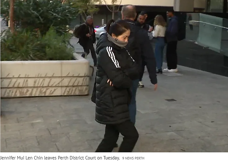 14岁女儿早恋被母亲当场撞见，澳华裔妈妈持刀多次刺伤男孩，或面临14年监禁（组图） - 2