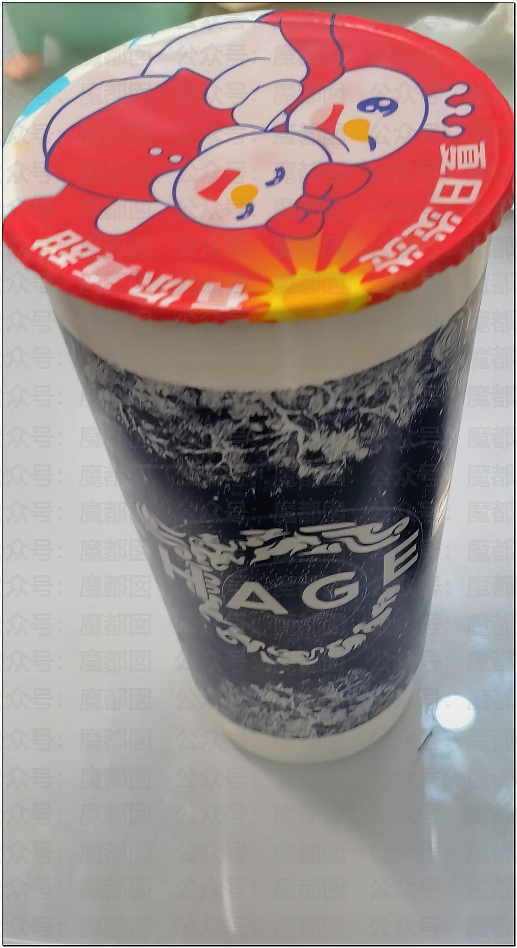 热搜第一！秋天的第一杯奶茶搞到多地爆单！辱骂殴打暴力频发（组图） - 44
