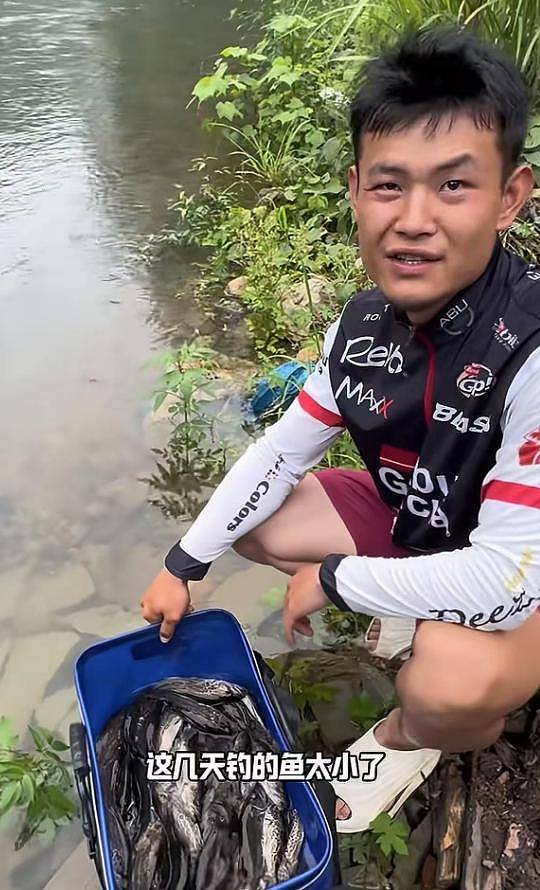 重庆网红“谈二娃”因钓鱼溺亡，年仅25岁，生前调侃一语成谶（组图） - 14