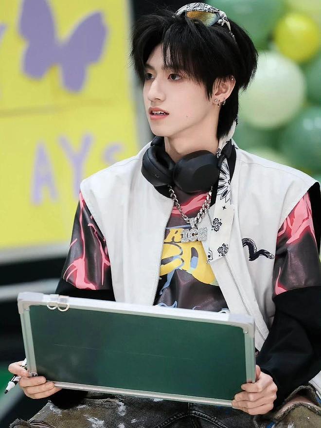 “绝望的文盲”!盘点内娱翻车名场面,郝蕾怒斥:行业底线在哪?(组图) - 9