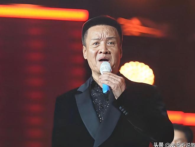 阎维文晚节不保,67岁开演唱会捞金,恶评如潮,他却扬言回报家乡(组图) - 1
