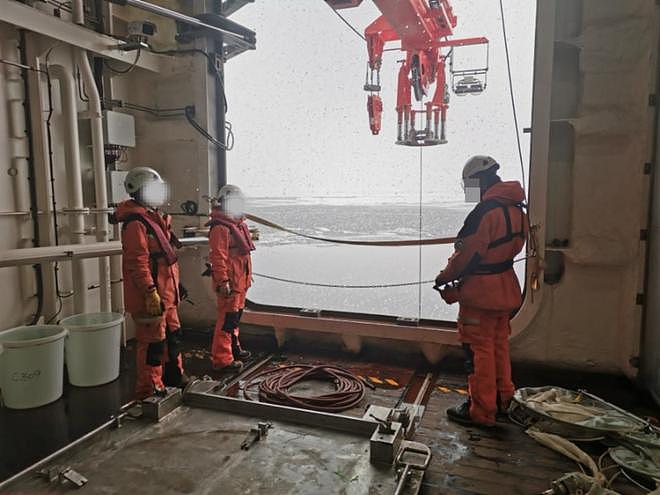 科考队员公开出售“北极海水”？称全国仅100瓶，标价9999元（组图） - 4