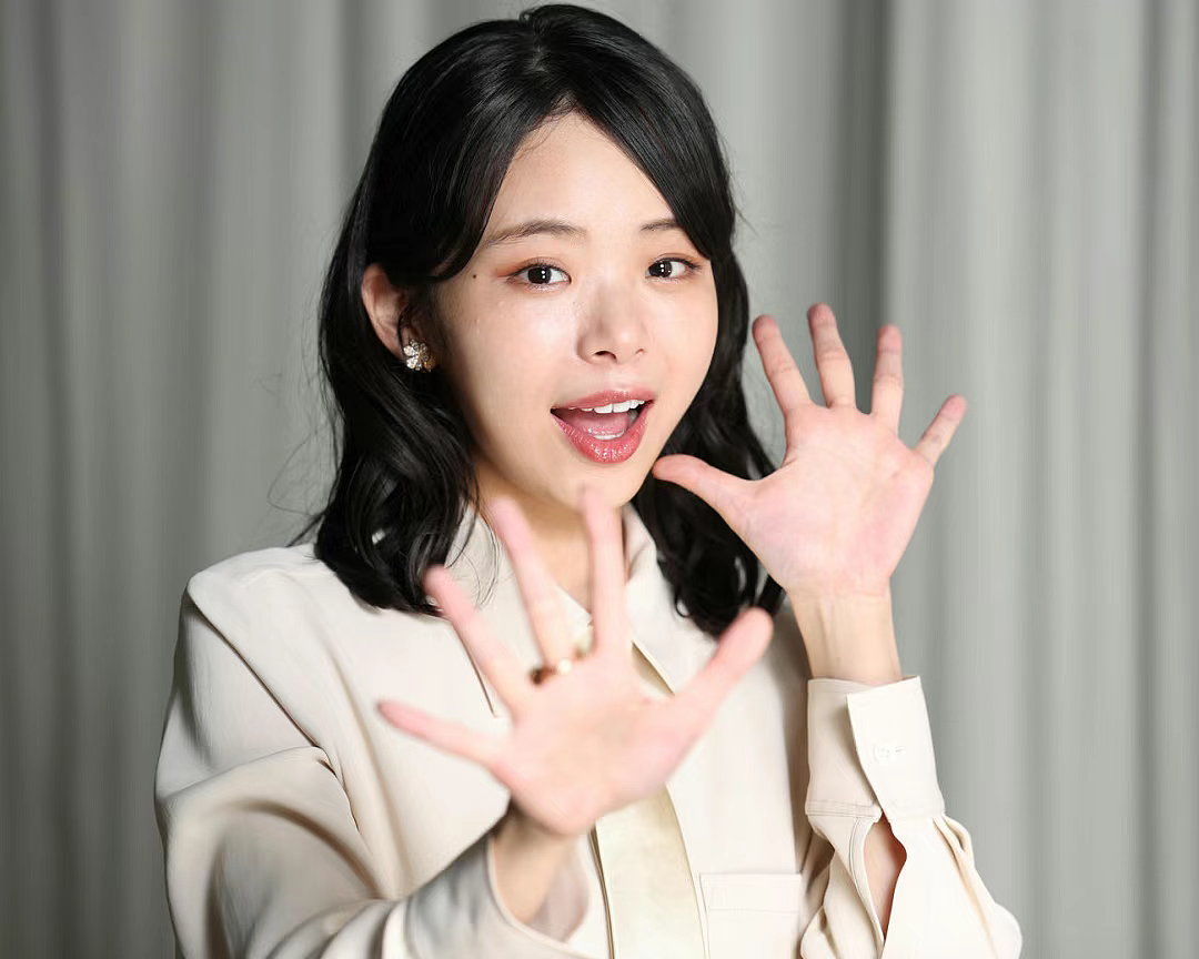 日本“最富独生女”要嫁杀猪盘法制糊咖？独享明星父母亿万财富却未婚先孕死守渣男，网友：没苦硬吃（组图） - 10