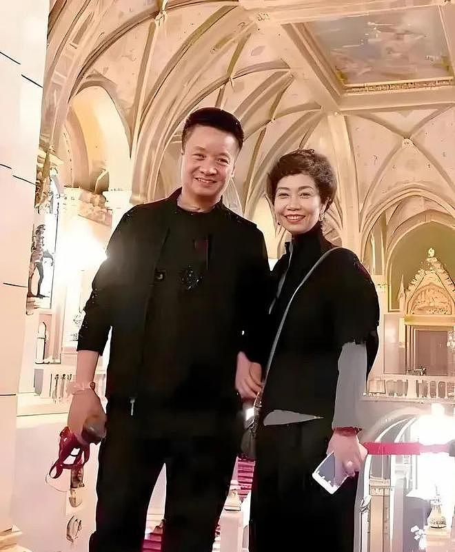 阎维文晚节不保,67岁开演唱会捞金,恶评如潮,他却扬言回报家乡(组图) - 24