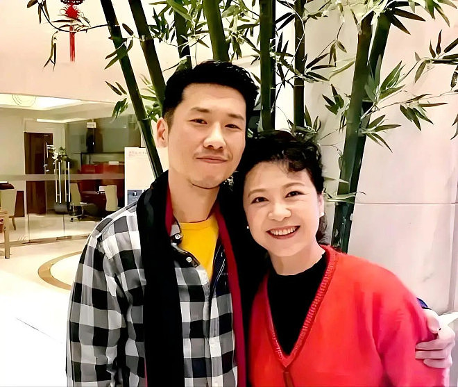 《南京照相馆》主演曾胖到200斤,多次被导演刁难(组图) - 10