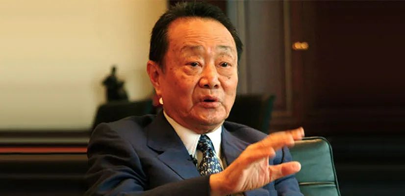 哈佛豪门名媛火了：背20块帆布包，嫁斯坦福男神，管960亿商业帝国（组图） - 4