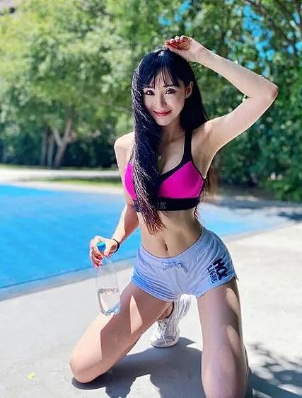 【美女】30岁女律师身材太火辣，一个蜜桃臀征服了所有人...（组图） - 22