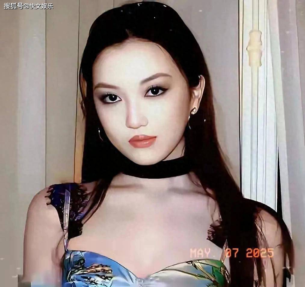 王菲女儿李嫣长大后认不出,酷似姐姐窦靖童...(组图) - 2