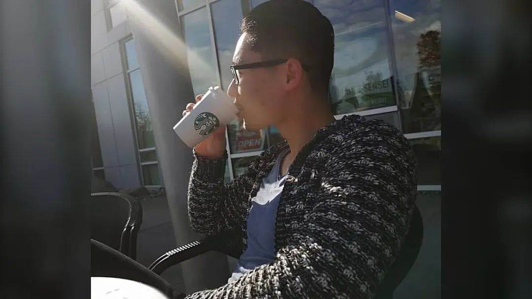 炸裂！假扮“富二代”，晒顶奢晚宴、豪车行骗！约会软件等大批人中招（组图） - 1