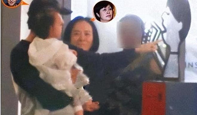 董子健孙怡被喊话:曾大秀恩爱的BE夫妇们,过期糖多甜如今就多苦(组图) - 11