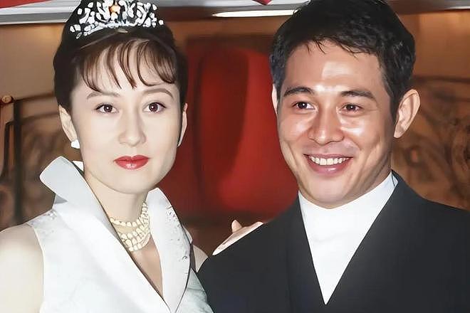 李连杰送大女儿陪嫁被嘲,疑似一分钱没花,还用女儿婚礼打广告(组图) - 12
