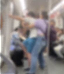 上海地铁男孩踹门叫开门！嚣张喊话：不就几千万吗，老子赔（视频/组图） - 3