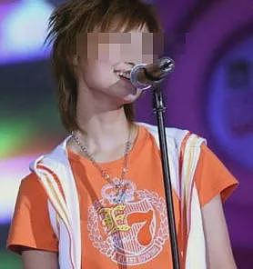 “女生”在线带货一不小心上身走光,看清颜值和身体后所有人傻了...(视频/组图) - 12