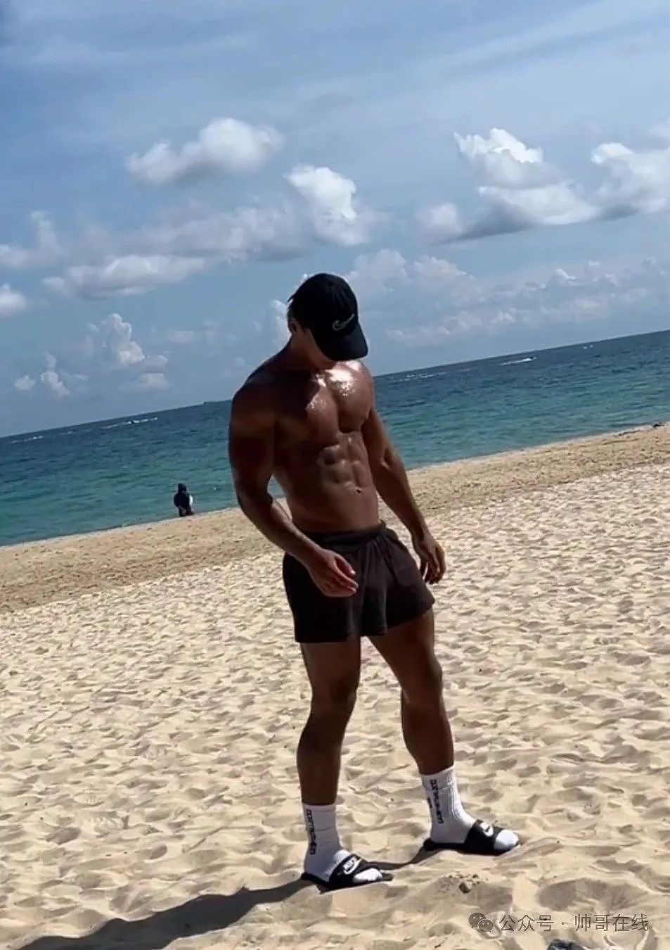 【帅哥】新疆185CM黑皮肌肉壮男，这身材你给打几分?（组图） - 8