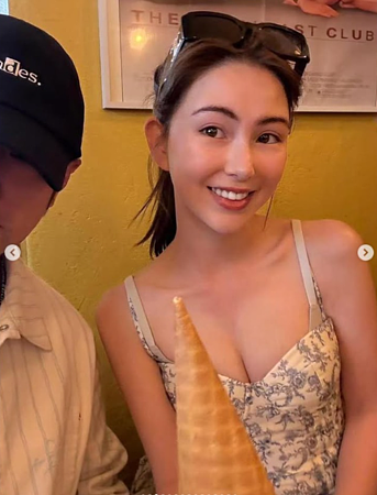 从伦敦看温网、到澳洲的冬日雪地…昆凌发照裁掉周杰伦的脸！钓出本尊抱怨：把一个帅哥卡掉了（组图） - 2